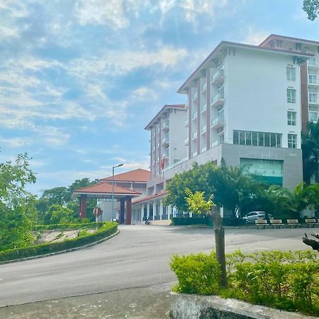 Tuần Châu Hotel Ha Long Exterior foto